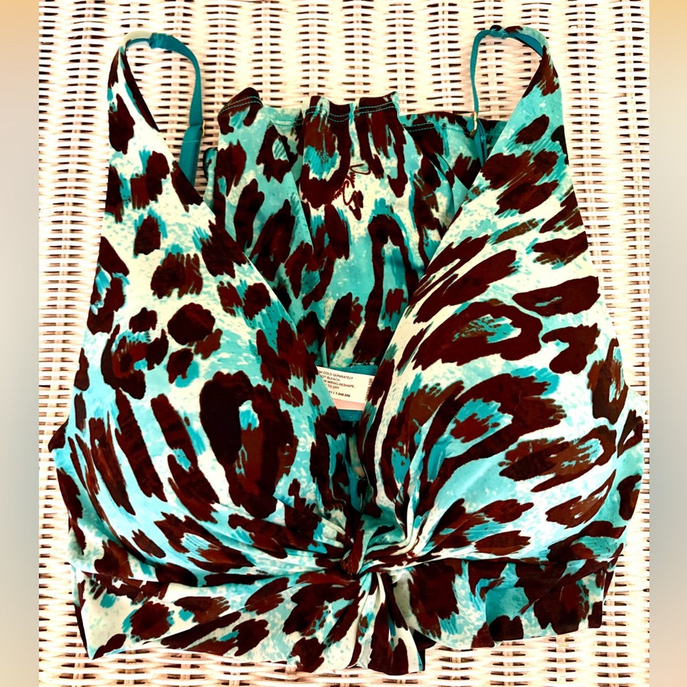 Victorias Secret Very Sexy Cheetah Camisole with Built in Bra 34/C Teal/Brown💙🤎 - Picture 10 of 13